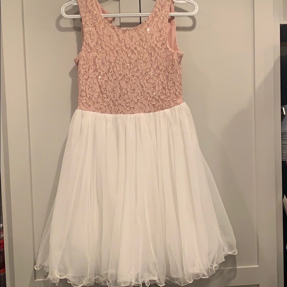 Girls dress